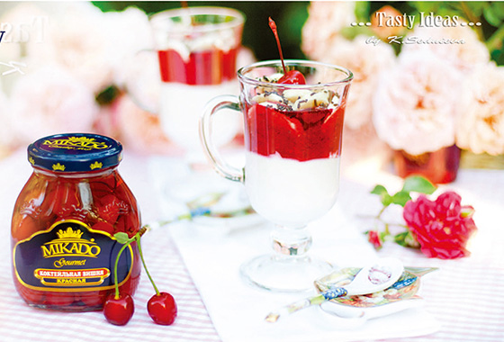 Summer creamy berry dessert